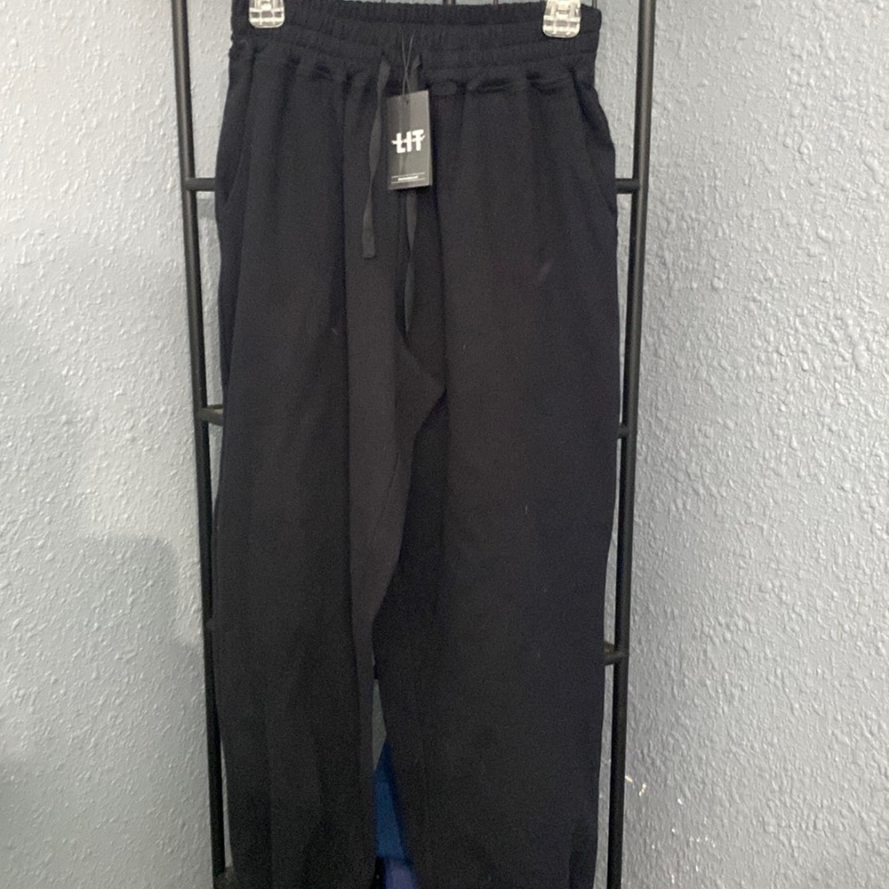 LIT activewear M NWT jogger pants